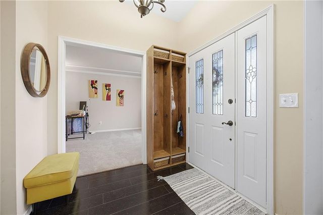 15506 W 92nd Place, Lenexa, KS 66219