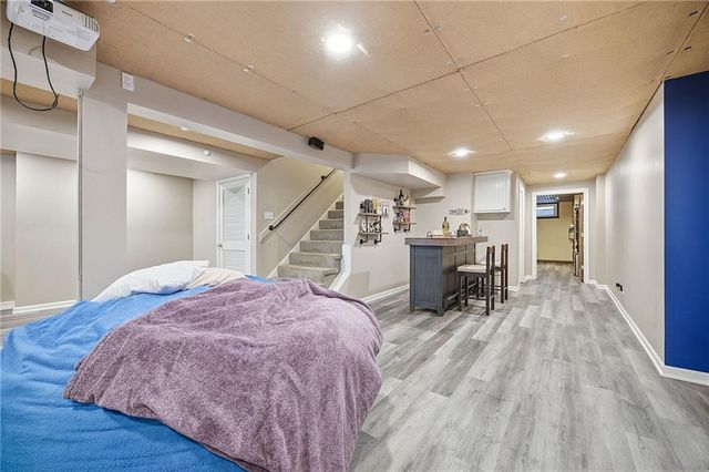 15506 W 92nd Place, Lenexa, KS 66219