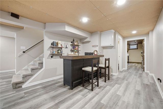 15506 W 92nd Place, Lenexa, KS 66219