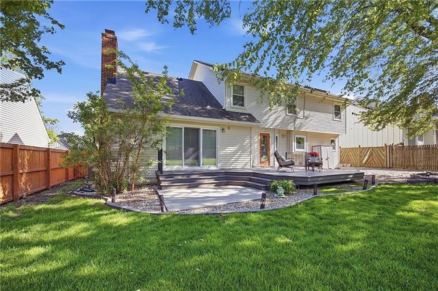 15506 W 92nd Place, Lenexa, KS 66219