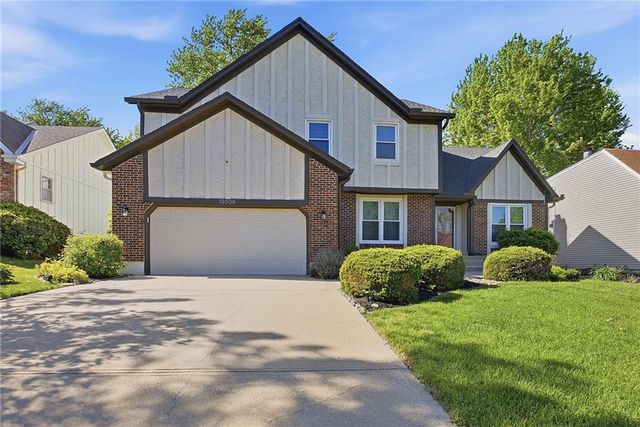 15506 W 92nd Place, Lenexa, KS 66219