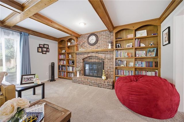 15506 W 92nd Place, Lenexa, KS 66219