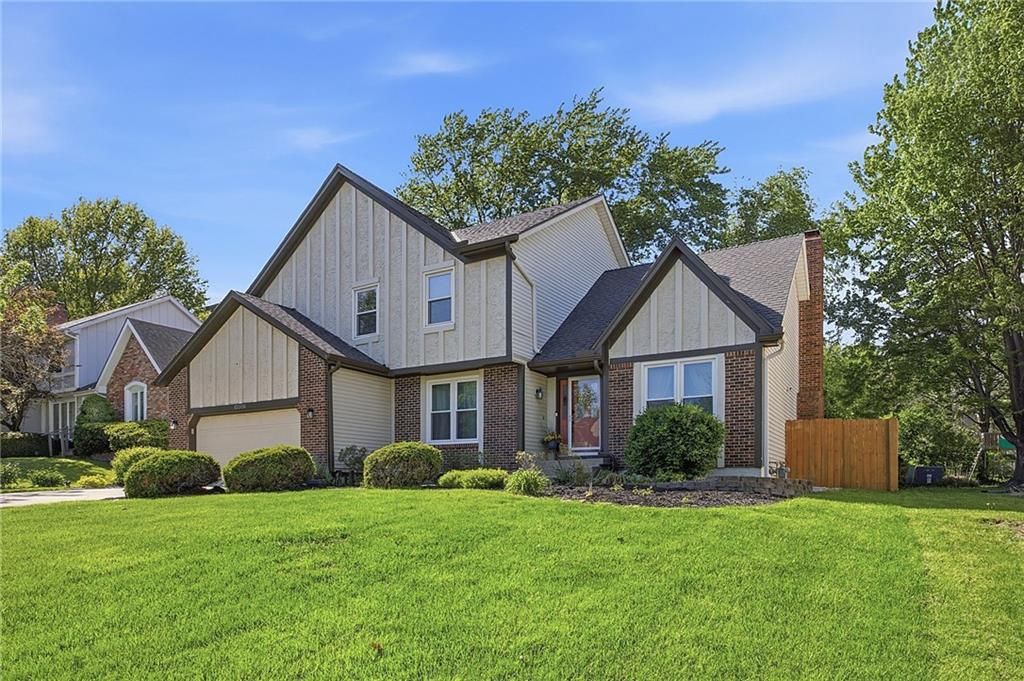 15506 W 92nd Place, Lenexa, KS 66219