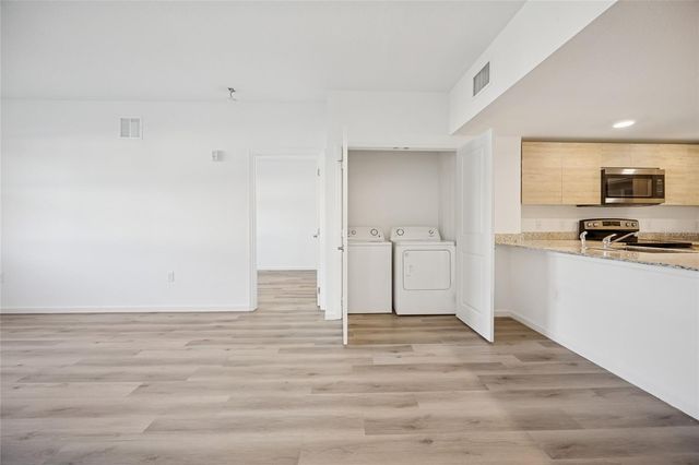 1210 SOUTHSTATION PLACE 209, Orlando, FL 32809