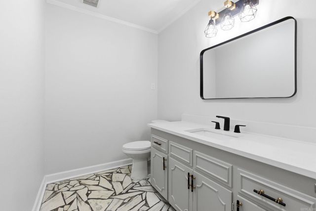 2916 Justin Matthews Dr, North Little Rock, AR 72116