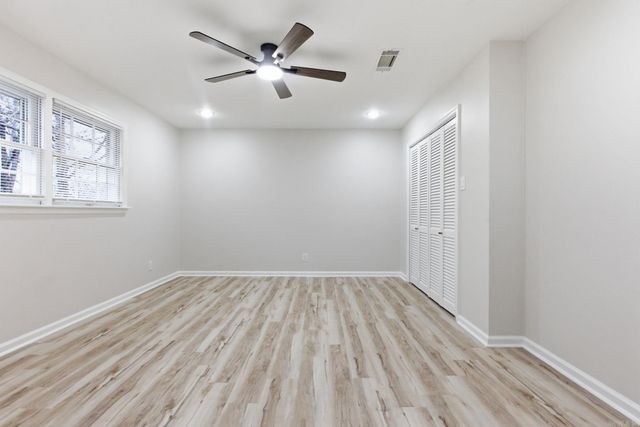 2916 Justin Matthews Dr, North Little Rock, AR 72116