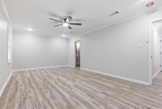 2916 Justin Matthews Dr, North Little Rock, AR 72116