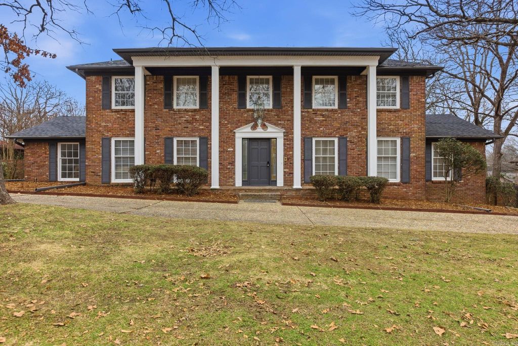 2916 Justin Matthews Dr, North Little Rock, AR 72116