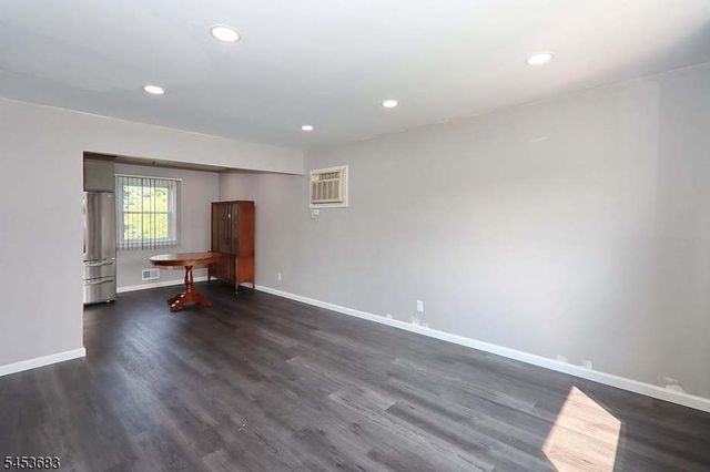 3328 Beverly Rd, South Plainfield Boro, NJ 07080