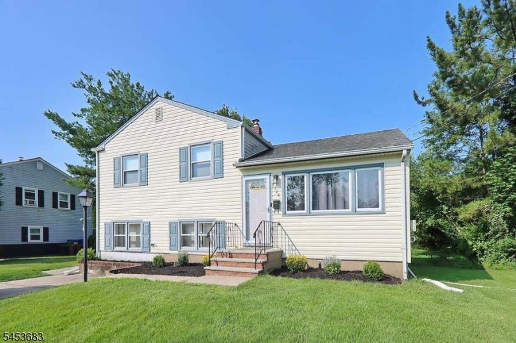 3328 Beverly Rd, South Plainfield Boro, NJ 07080