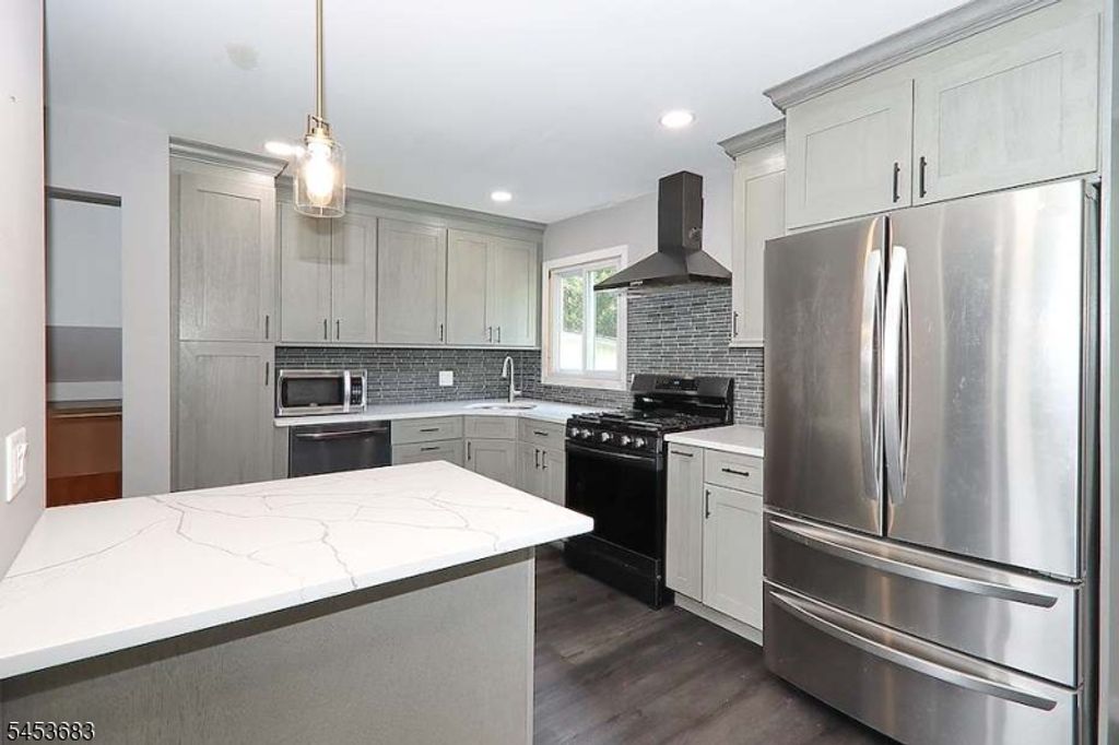 3328 Beverly Rd, South Plainfield Boro, NJ 07080 — photo 4