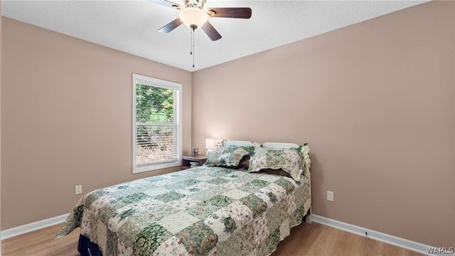 15174 Green Circle, Northport, AL 35475