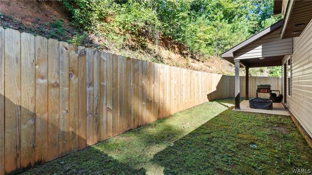 15174 Green Circle, Northport, AL 35475