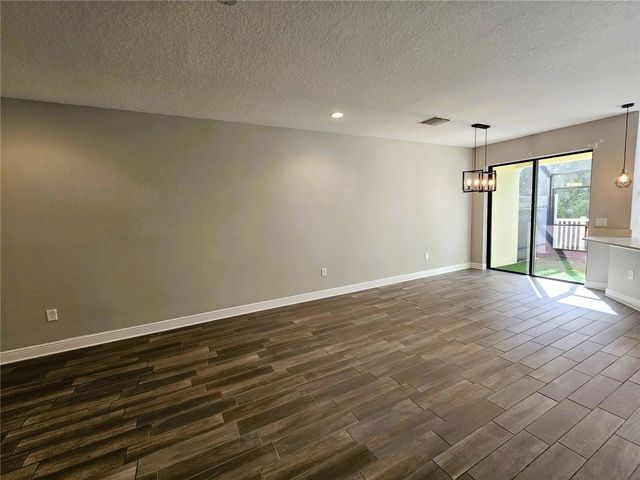 30219 SOUTHWELL LANE, Wesley Chapel, FL 33543