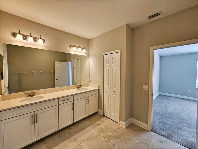 30219 SOUTHWELL LANE, Wesley Chapel, FL 33543