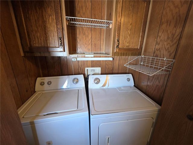 28 Lane E Lane, Coventry, RI 02816