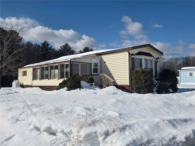 28 Lane E Lane, Coventry, RI 02816