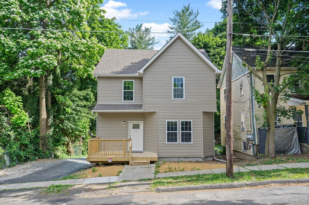 7 Lafayette Street, Walden, NY 12586