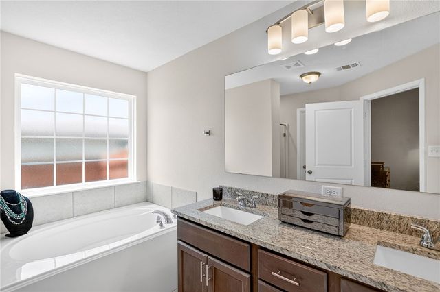 301 Story Cove, Caldwell, TX 77836