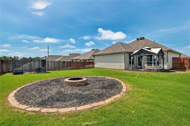 301 Story Cove, Caldwell, TX 77836