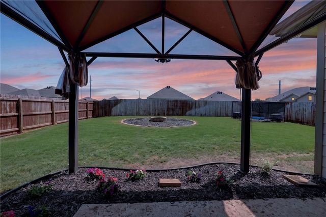 301 Story Cove, Caldwell, TX 77836