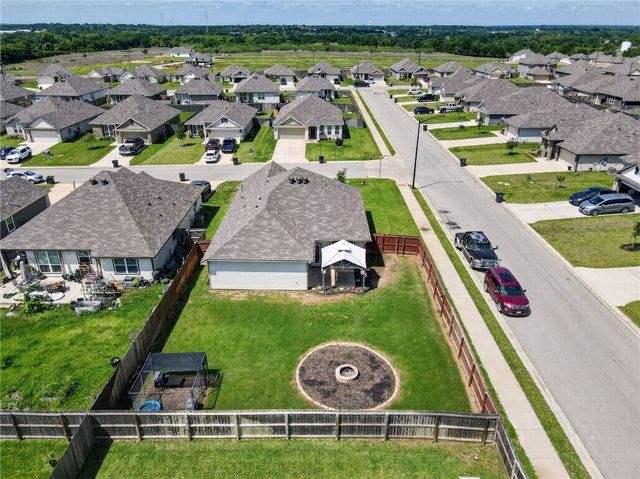 301 Story Cove, Caldwell, TX 77836
