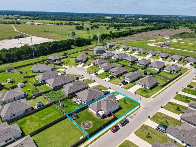 301 Story Cove, Caldwell, TX 77836