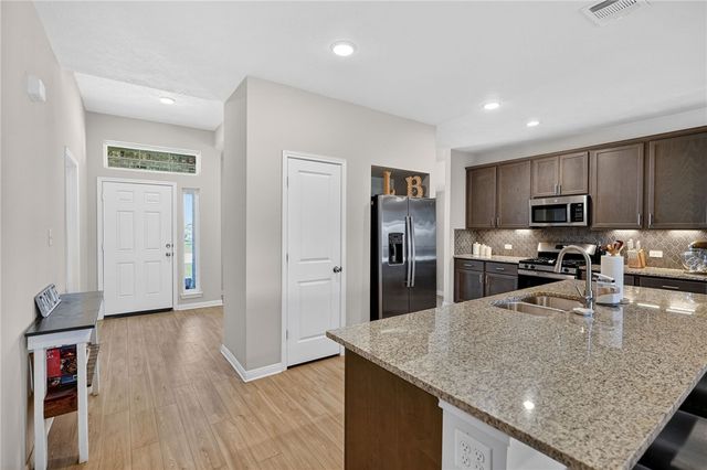 301 Story Cove, Caldwell, TX 77836