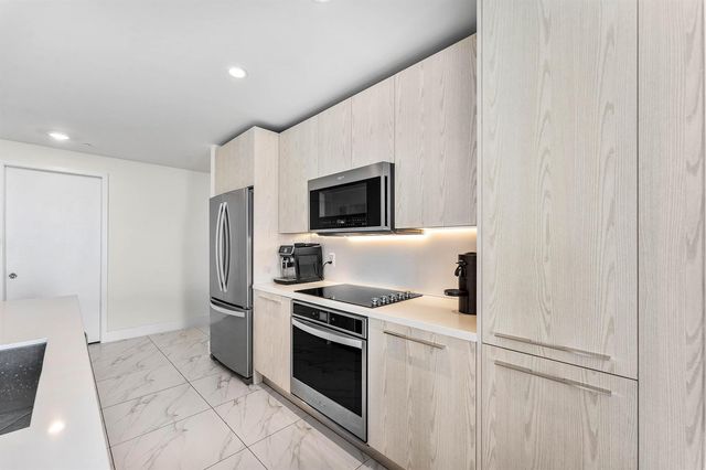 2000 Metropica Way 1509, Sunrise, FL 33323