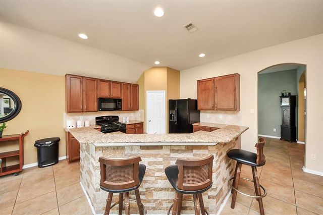 6822 Oaken Gate Way, Humble, TX 77338