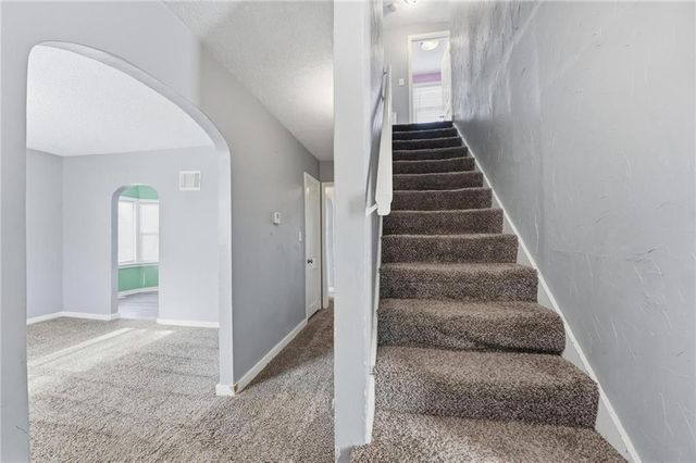 1230 W 31st Street, Independence, MO 64055