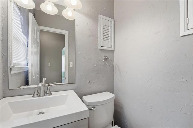 1230 W 31st Street, Independence, MO 64055