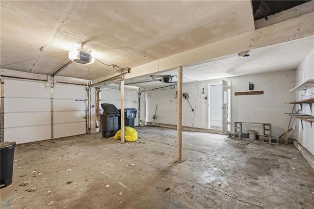 1230 W 31st Street, Independence, MO 64055