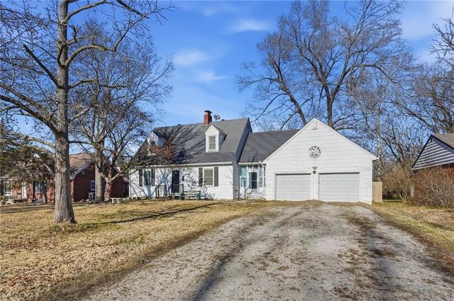 1230 W 31st Street, Independence, MO 64055