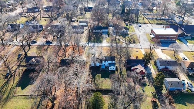 1230 W 31st Street, Independence, MO 64055