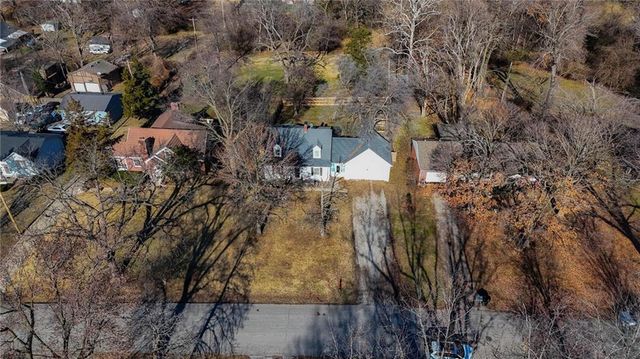 1230 W 31st Street, Independence, MO 64055