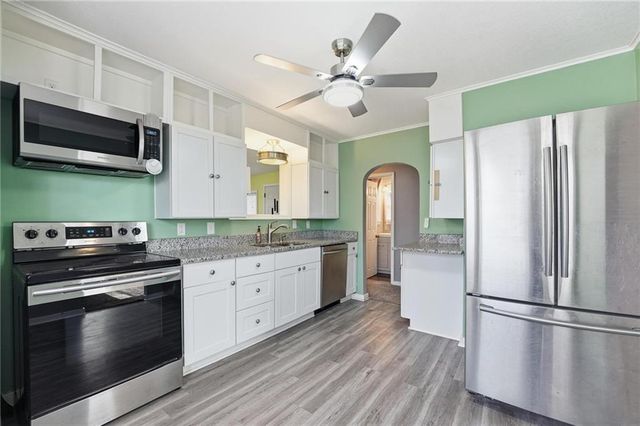 1230 W 31st Street, Independence, MO 64055