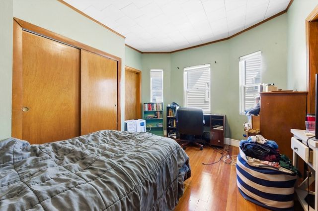 241 Highland Ave, Somerville, MA 02143