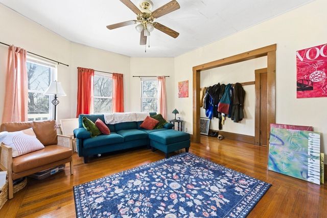 241 Highland Ave, Somerville, MA 02143