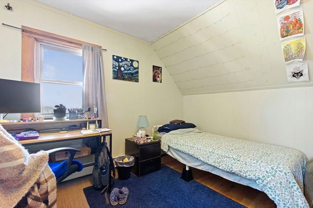 241 Highland Ave, Somerville, MA 02143