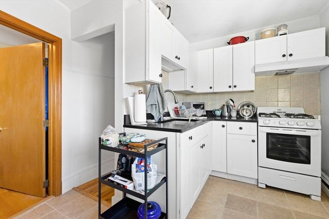 241 Highland Ave, Somerville, MA 02143