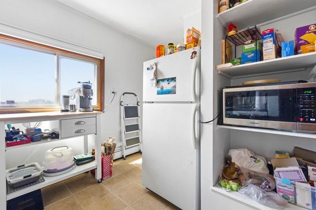 241 Highland Ave, Somerville, MA 02143
