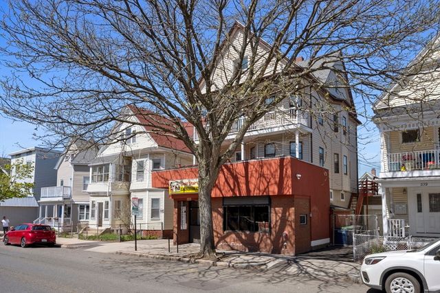 241 Highland Ave, Somerville, MA 02143
