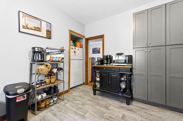 241 Highland Ave, Somerville, MA 02143