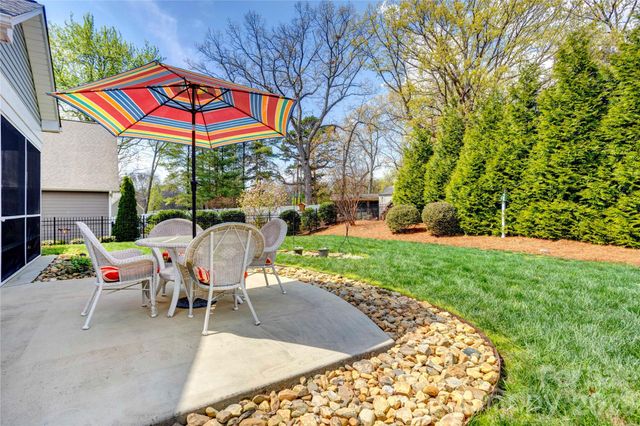 550 Old Speedway Drive NW, Concord, NC 28027