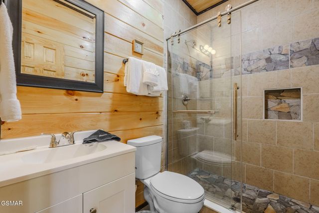 2540 White Timberlake Drive, Sevierville, TN 37876