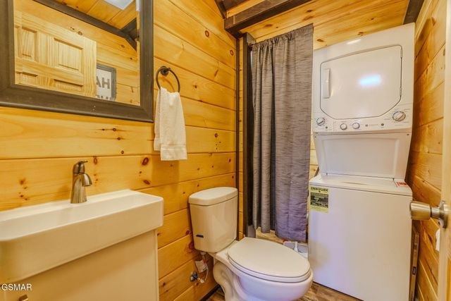 2540 White Timberlake Drive, Sevierville, TN 37876