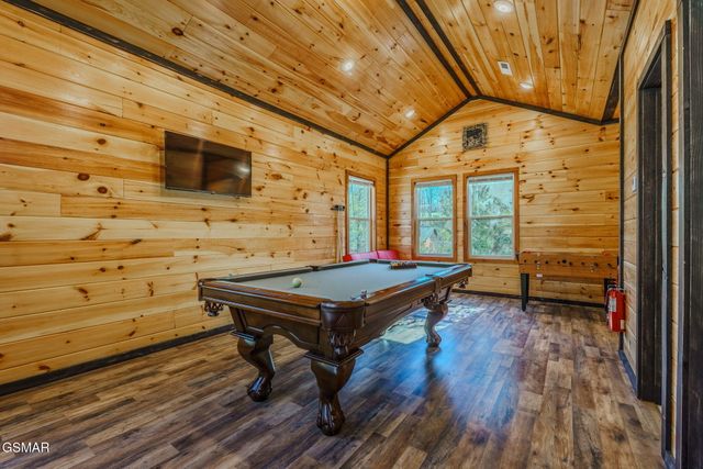 2540 White Timberlake Drive, Sevierville, TN 37876