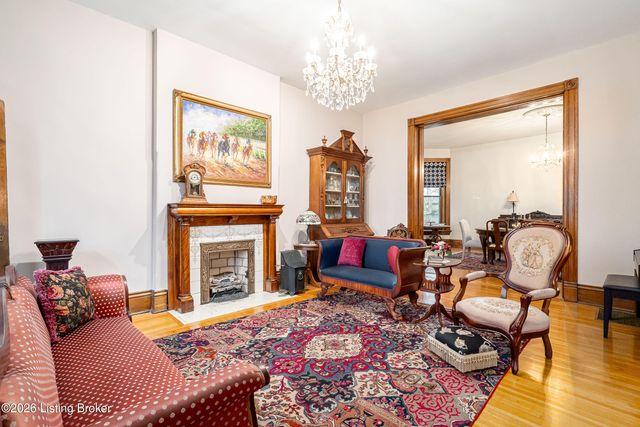 910 Cherokee Rd, Louisville, KY 40204