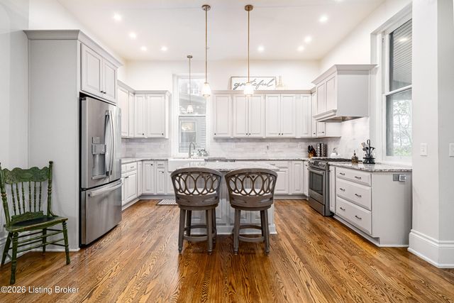 910 Cherokee Rd, Louisville, KY 40204